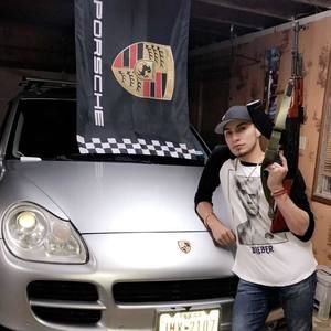 Meet your Posher, Gilbert